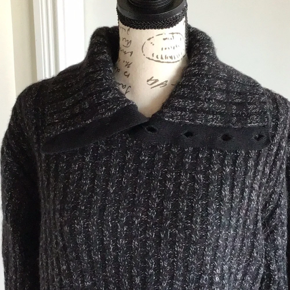 H&M black lambs wool blend button collar turtleneck long sleeve knit sweater M - Picture 3 of 13